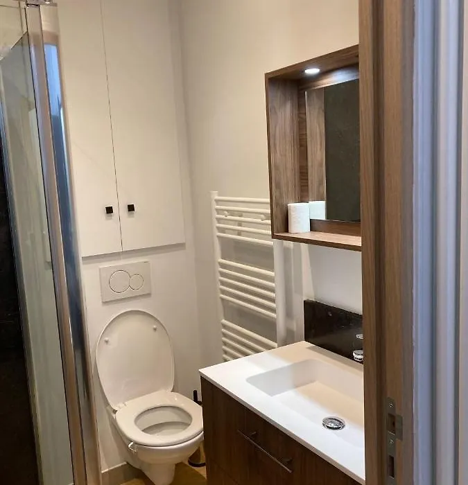 Studio Saint Germain des près-1